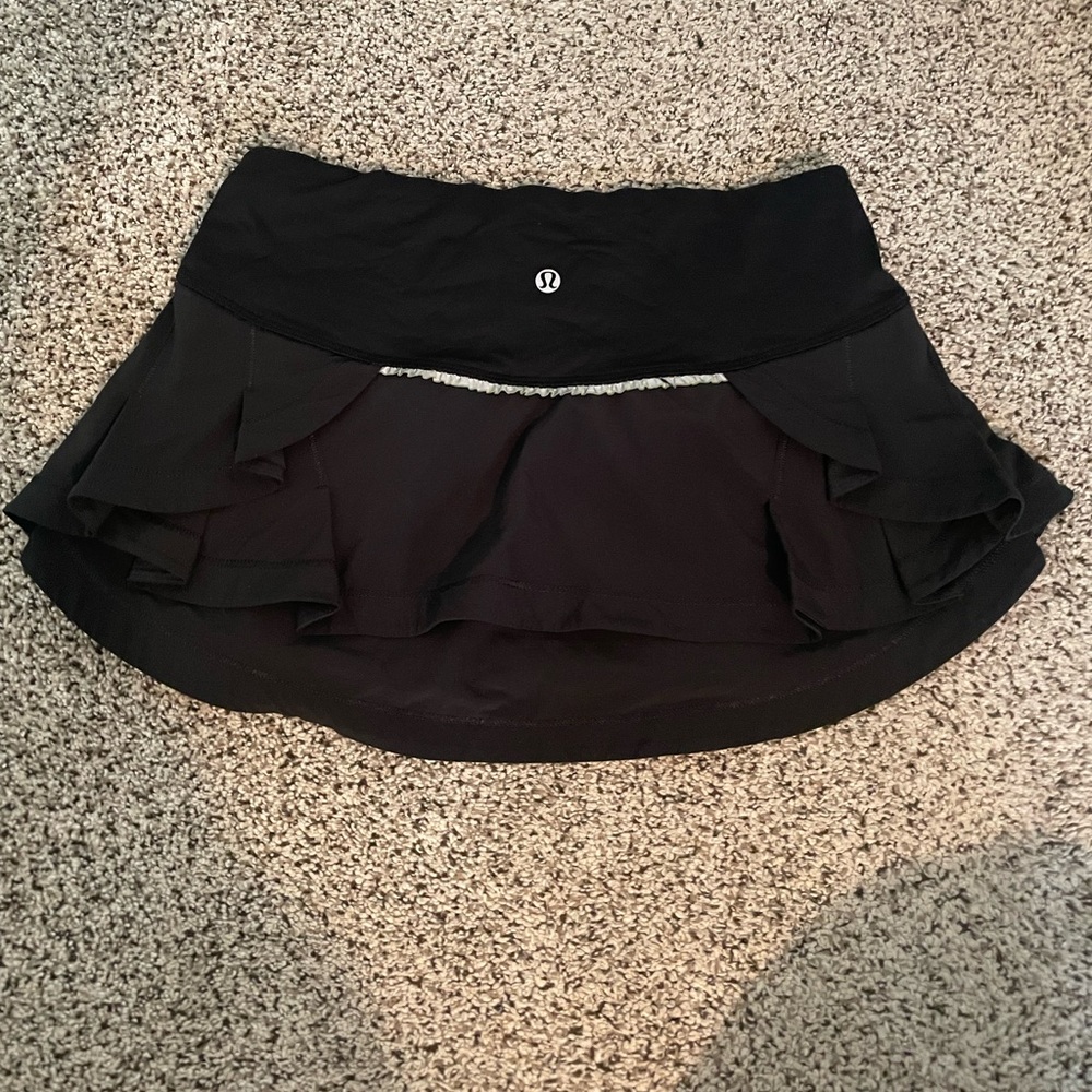 Black Lululemon skirt